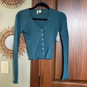 Women’s sky and sparrow shirt